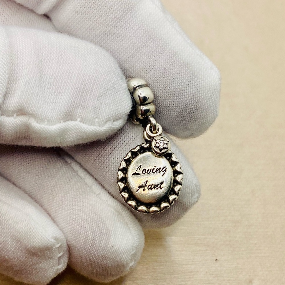 EUC Pandora 791277CZ Sterling Silver Loving Aunt Family Dangle Bead w/ Zirconia - Picture 3 of 7